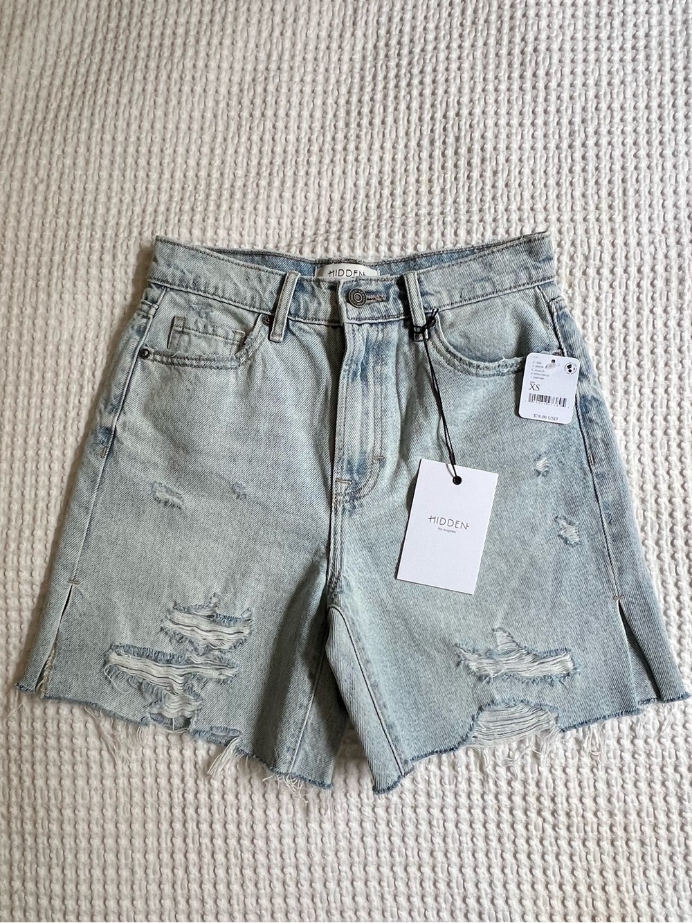 NWT Hidden Logan Short - Picture 3 of 8